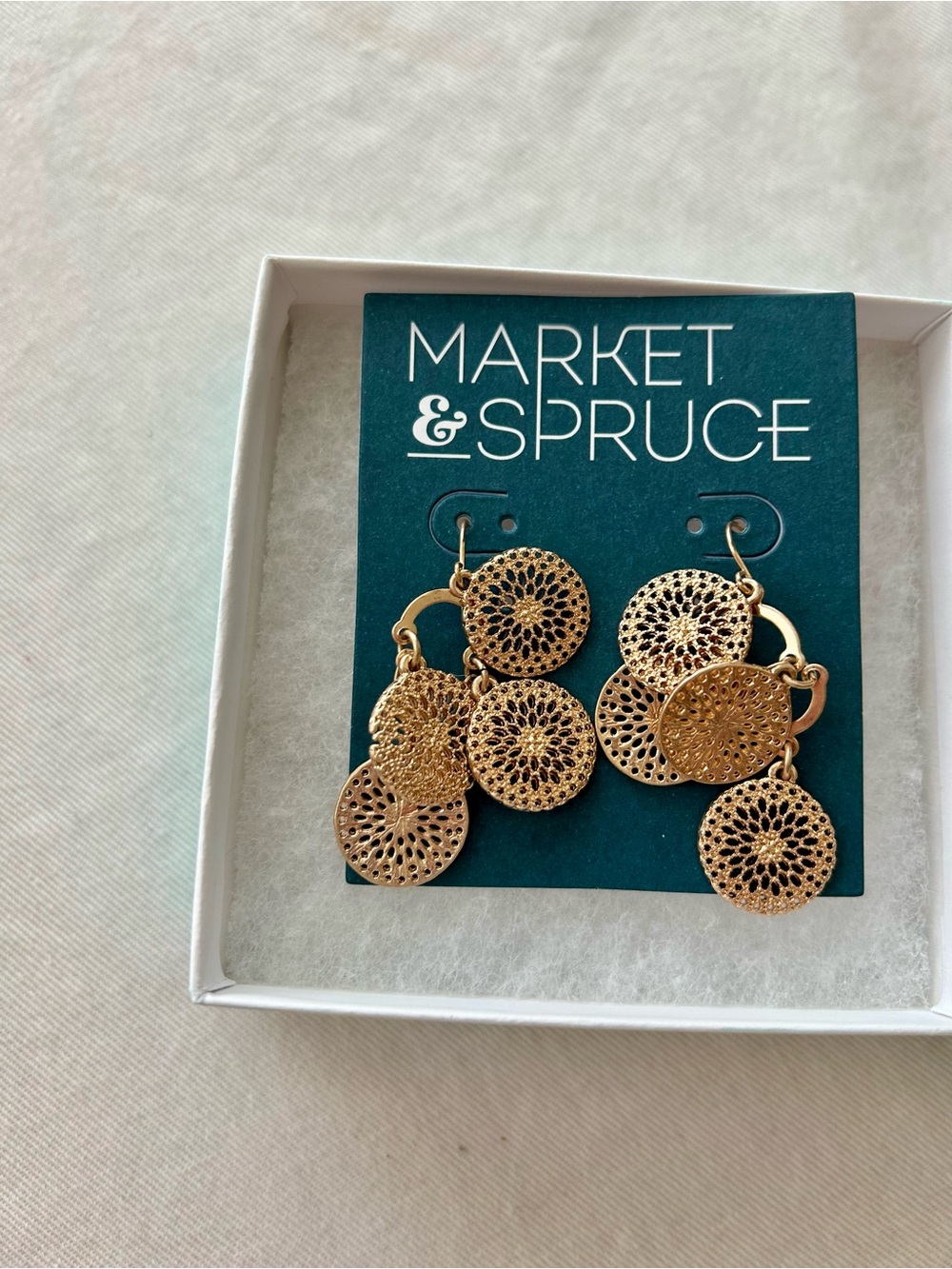 2 pair of gold earrings from Stitch Fix - Picture 3 of 4